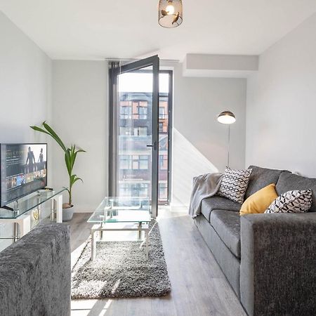 New Build - 2 Bed Snug Modern Apartment - Juliet Balcony - Roof Top Terrace - Digbeth, Birmingham City Centre - Free Netflix & Smart Tv Экстерьер фото