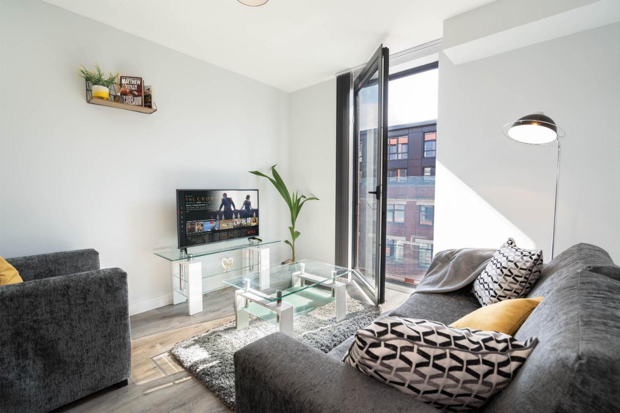 New Build - 2 Bed Snug Modern Apartment - Juliet Balcony - Roof Top Terrace - Digbeth, Birmingham City Centre - Free Netflix & Smart Tv Экстерьер фото