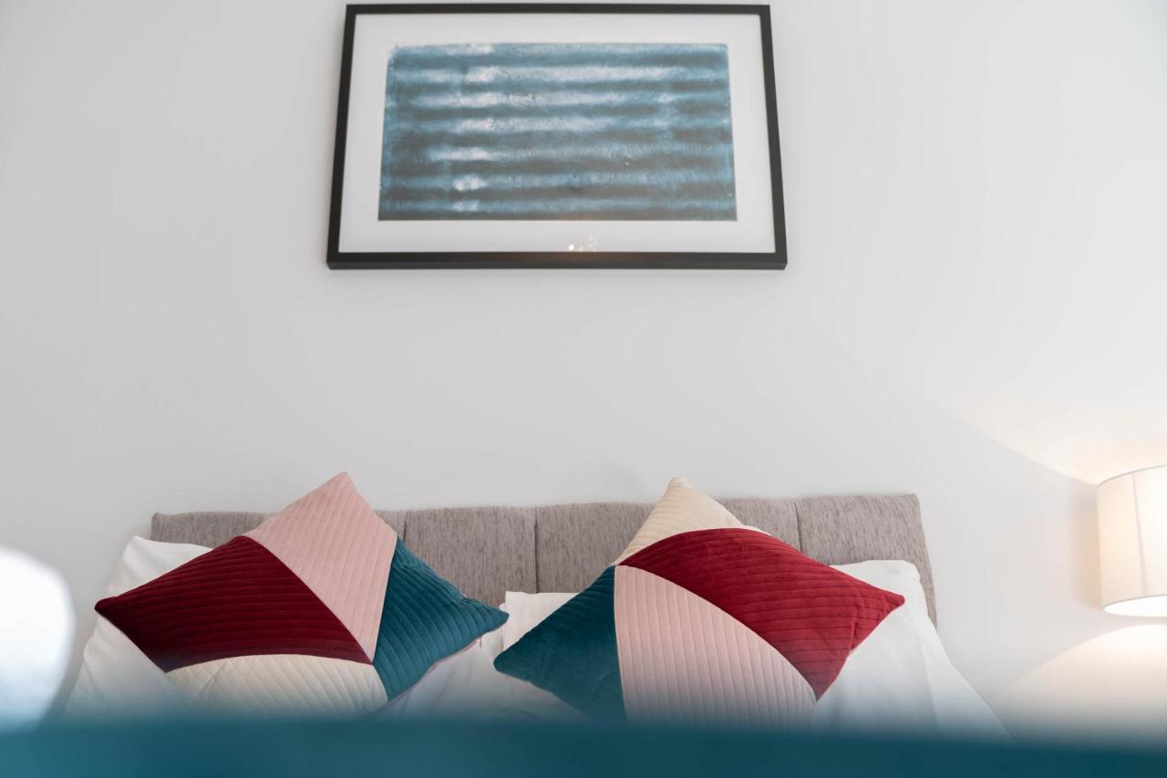 New Build - 2 Bed Snug Modern Apartment - Juliet Balcony - Roof Top Terrace - Digbeth, Birmingham City Centre - Free Netflix & Smart Tv Экстерьер фото